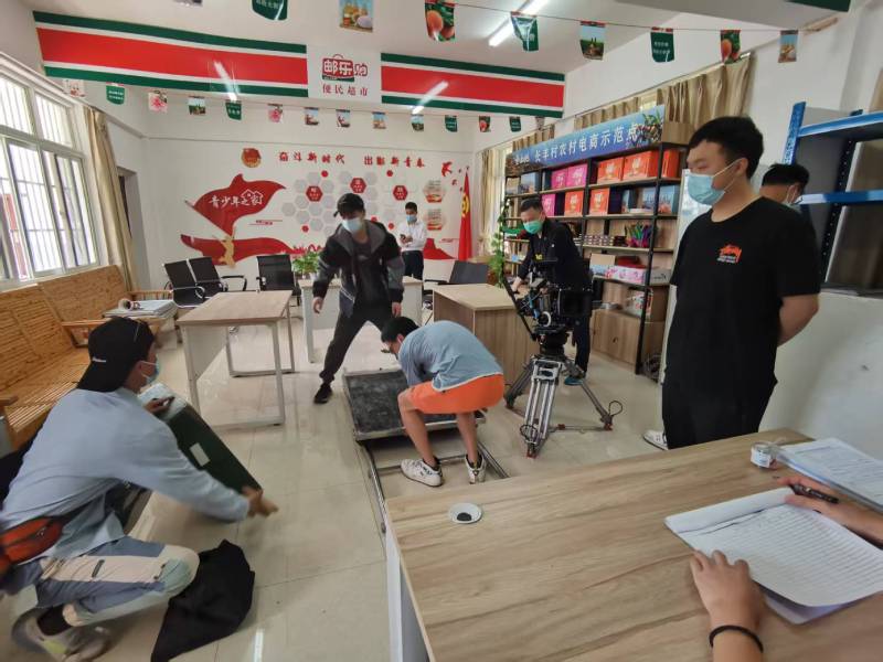 鸡西广告片拍摄公司：极简主义践行者，少即是多的视觉哲学